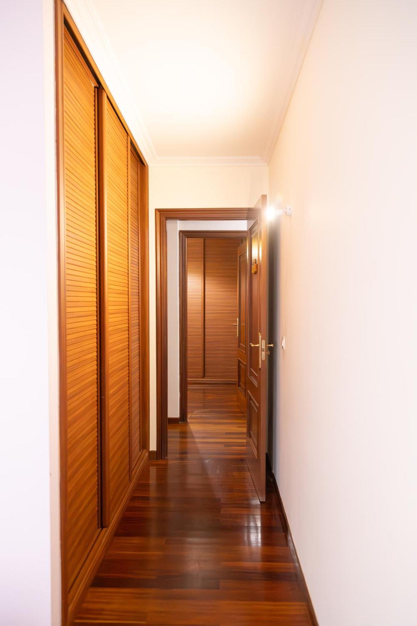 Apartamento Completo, Amplio, Muy Iluminado Y Con Plaza De Garaje Incluida. O Grove Exterior foto