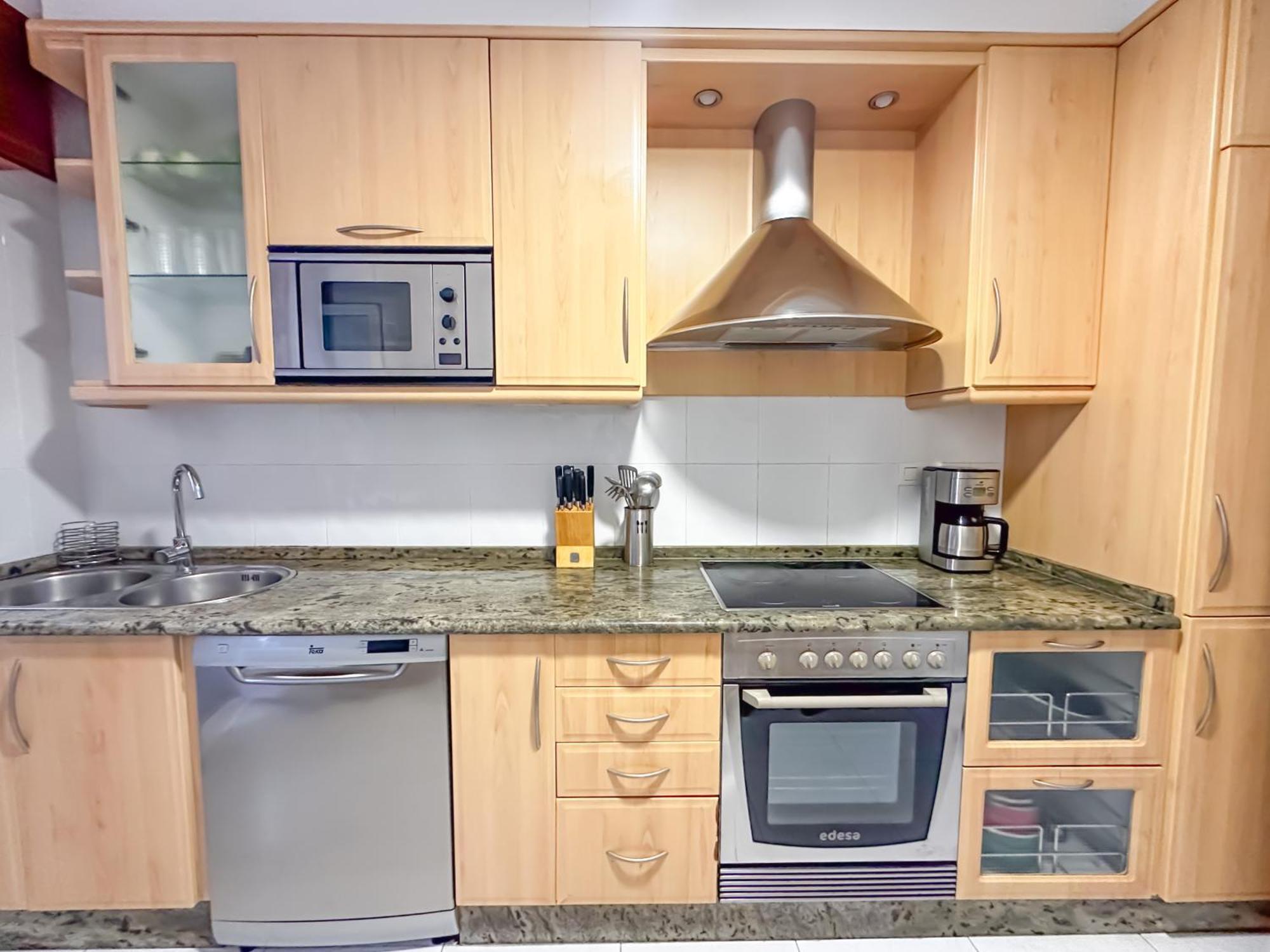Apartamento Completo, Amplio, Muy Iluminado Y Con Plaza De Garaje Incluida. O Grove Exterior foto
